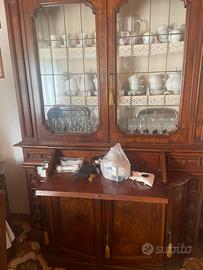 Vetrina stile anni 90 con mobiletto