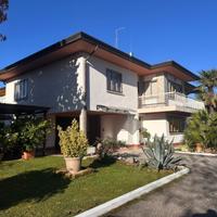 LUMINOSA VILLA TRICAMERE INDIPENDENTE DALLE AMP...