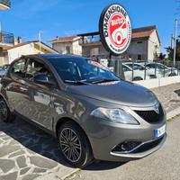 Lancia Ypsilon 1.0 FireFly 5 porte S&S Hybrid Gold