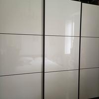 Armadio bianco e wenge, o camera da letto completa