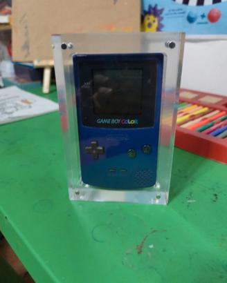 Game boy color con plexiglass da esposizione
