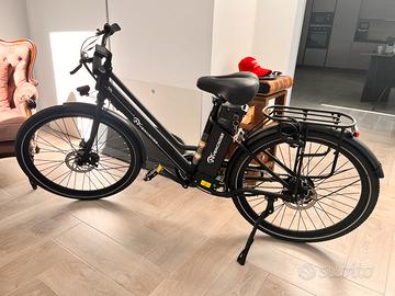 Bici elettica Evercross NUOVA