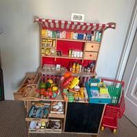 Mercatino di legno accessoriatissimo