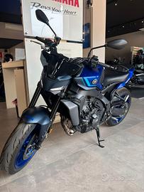 YAMAHA MT-09 Y-AMAT ( AUTOMATICA)