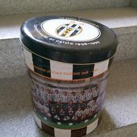 Juventus panettone del 1998 con gadget originali