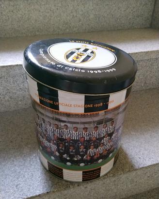 Juventus panettone del 1998 con gadget originali