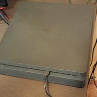 ps4 slim+3giochi FUNZIONANTE/TRATTABILE 