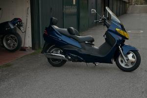 Suzuki Burgman 400 K1 business ricambi o riparaz.