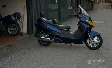Suzuki Burgman 400 K1 business ricambi o riparaz.