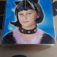 Parrucca da gattina nera con orecchie maculate