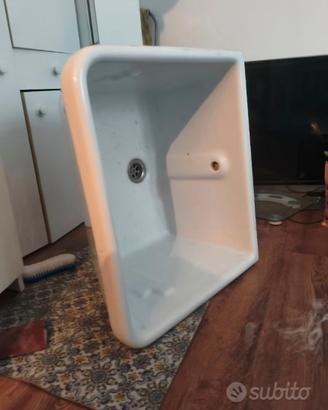 Lavello in ceramica