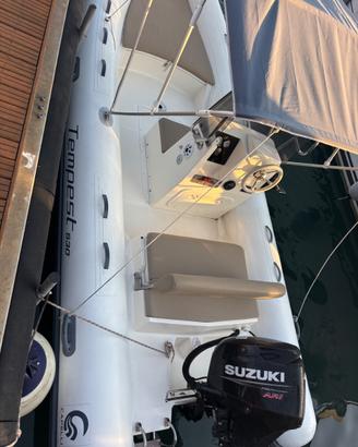 Gommone Tempest Capelli