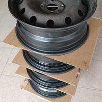 4 cerchi in ferro da 15 per Lancia Y