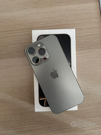 IPhone 16 Pro titanium