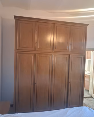 Armadio Legno Robusto