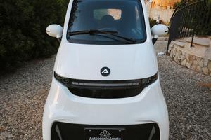 Micro car per anziani e disabili elettrica
