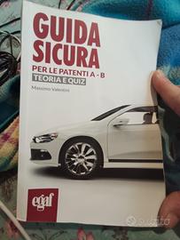 Libro di teoria Scuola Guida