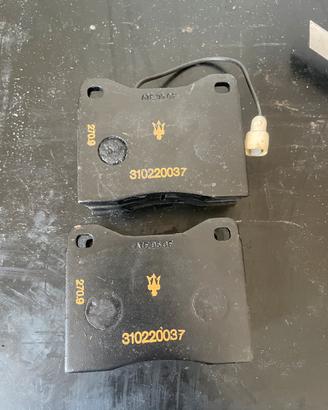 Pastiglie  anteriori  Maserati biturbo