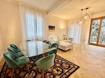 MULTILOCALE A FIRENZE