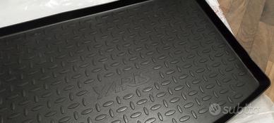 Vasca baule originale Toyota Yaris serie 3 nuova