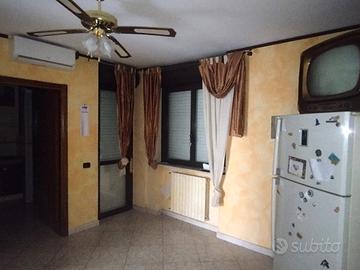 Q.re Paolo VI-P.za S.Pertini Ampio 5 Vani