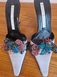 scarpe in seta con decori