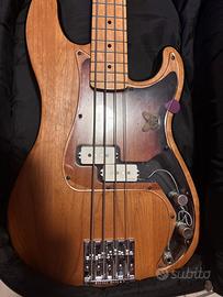 Basso Fender Precision
