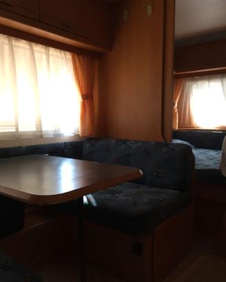 roulotte adrai modello unica B 462 PH