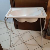 Vasca per bagnetto con gambe pieghevoli