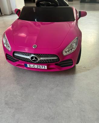 Auto elettrica ricaricabile