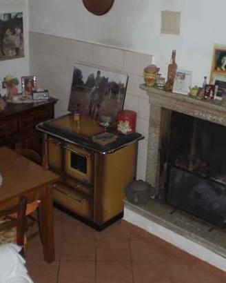 Casa indipendente di 180 m² con 5 locali e box aut