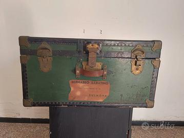Baule antico da viaggio molto particolare