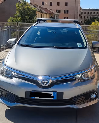 TOYOTA AURIS 1.8  SPORT TOURING  HYBRID 