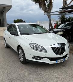 Lancia Delta 1.4 T-Jet 120 CV Platino Ecochic GPL
