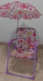 Sediolina mare bambina con ombrellino