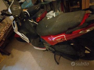 KYMCO 125 SUPER 8 NON MARCIANTE