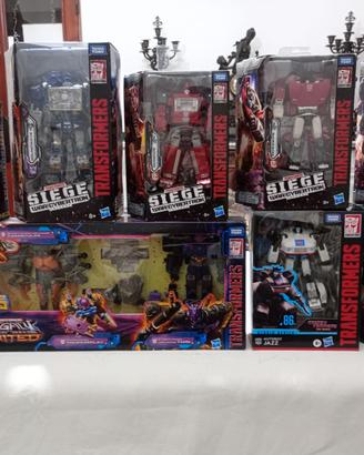 Transformers tantissimi personaggi