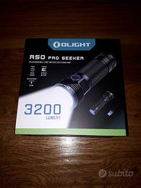 TORCIA OLIGHT R50 PRO SEEKER