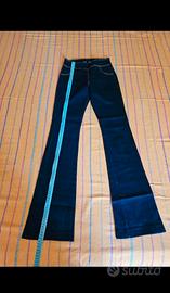 leggings/jeans a zampa di elefante 