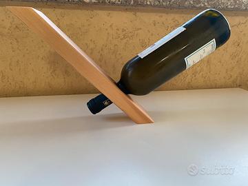 Porta bottiglie in legno