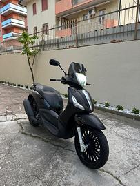 Piaggio Beverly 300