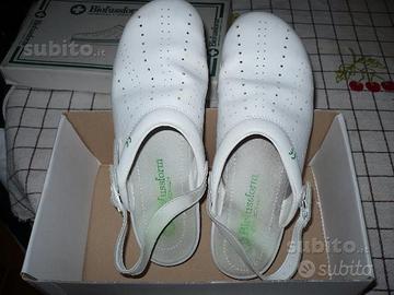 Calzature infermieristiche