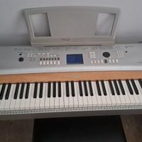 Tastiera YAMAHA DGX 620 con supporto e seggiolino
