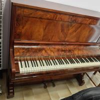 pianoforte da parete 