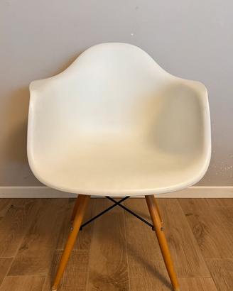 Poltrona replica Vitra