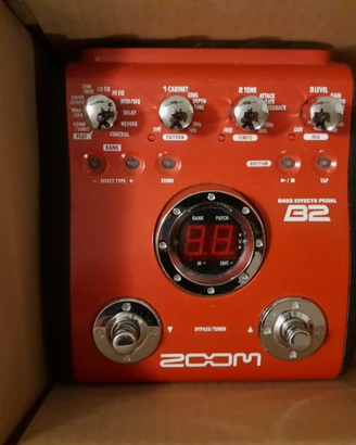 Effetto per basso ZOOM B2 + alimentatore