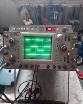Oscilloscopio TEKTRONIX 468