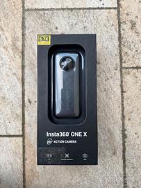 Telecamera panoramica d'azione Insta360 ONE X