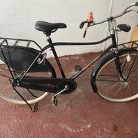 Tre biciclette per passeggio