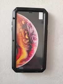 Custodia antiurto iPhone XS Max con vetro.